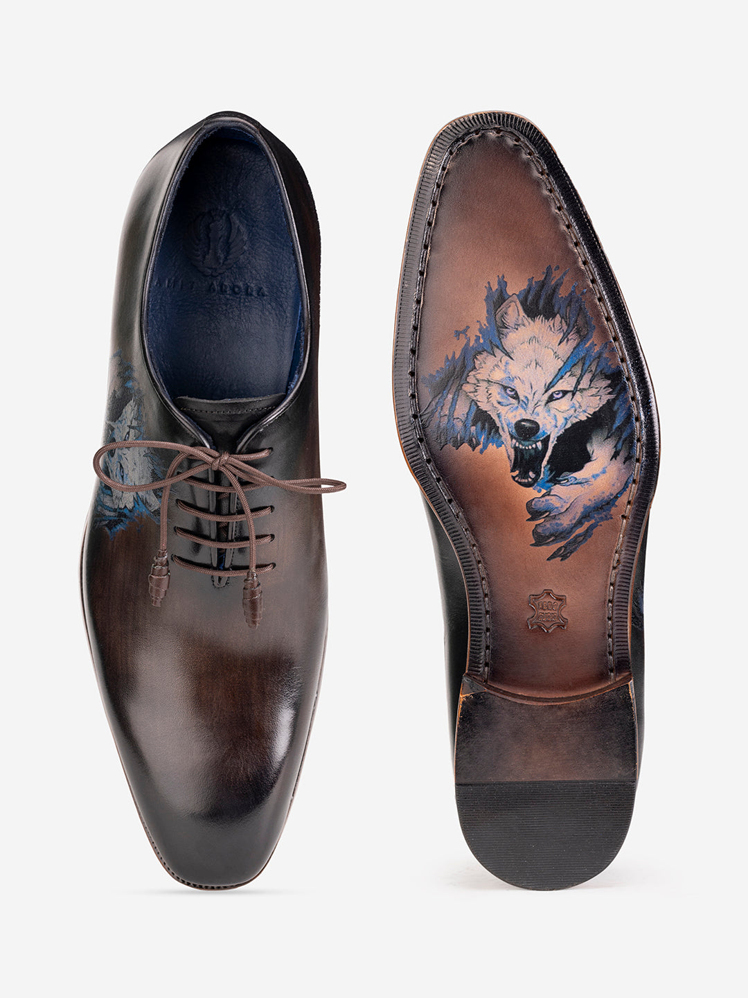 Brown lace loafers with Wolf motif