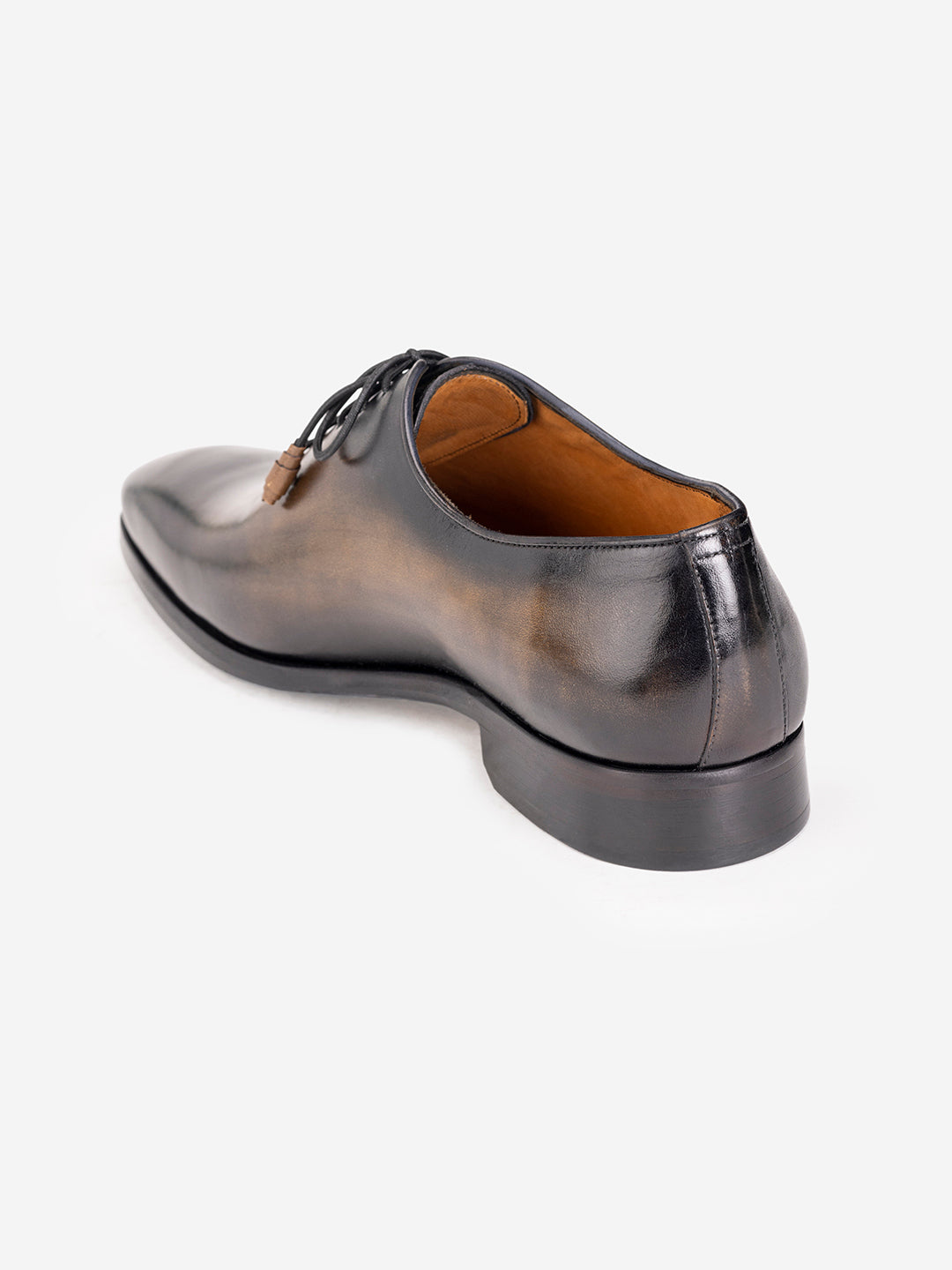 Tan lace loafers with Wolf motif