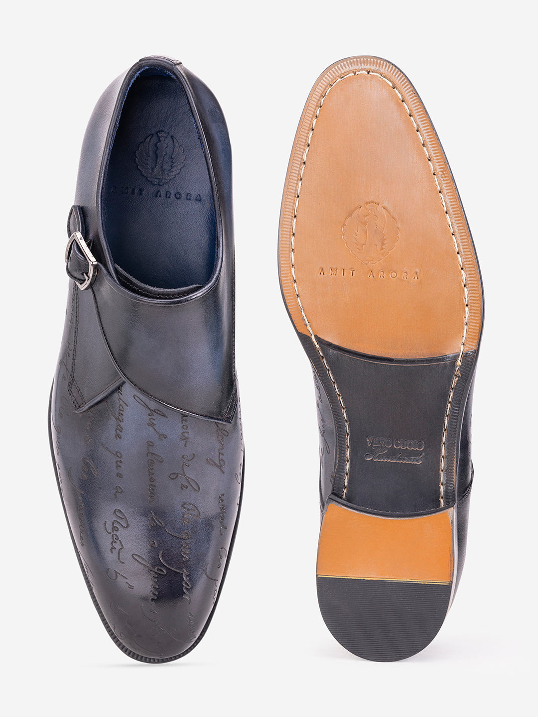 Navy engraved loafers with buckle