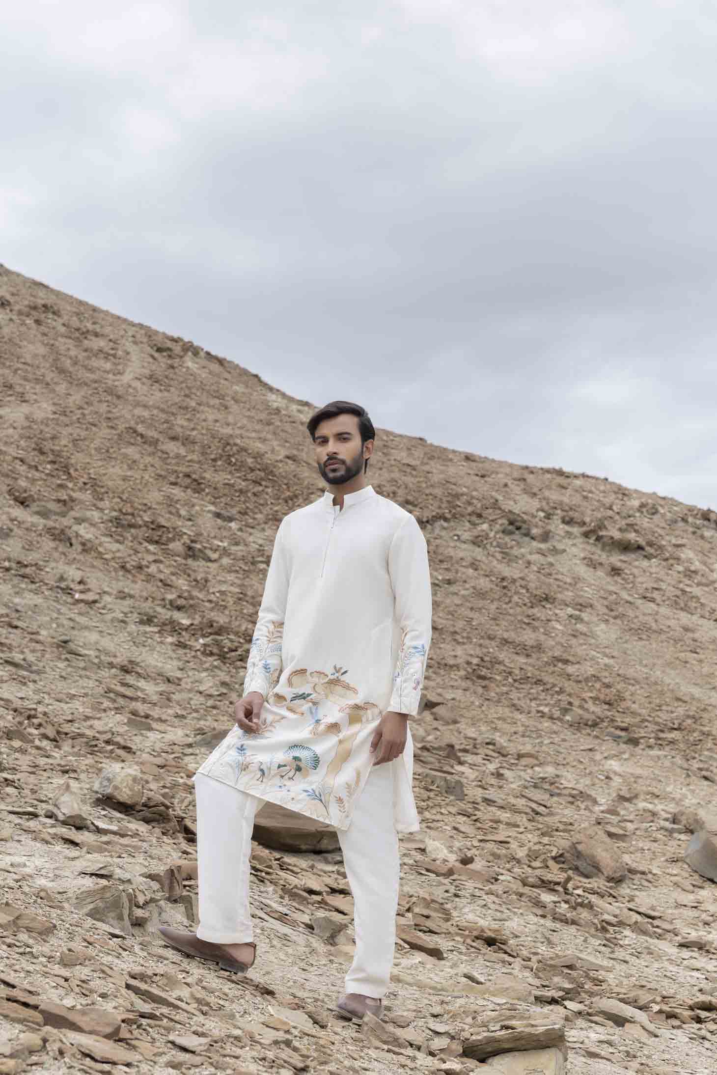 Elegant Ivory Silk Kurta Set with Artistic Embroidery and Aligarhi Pants