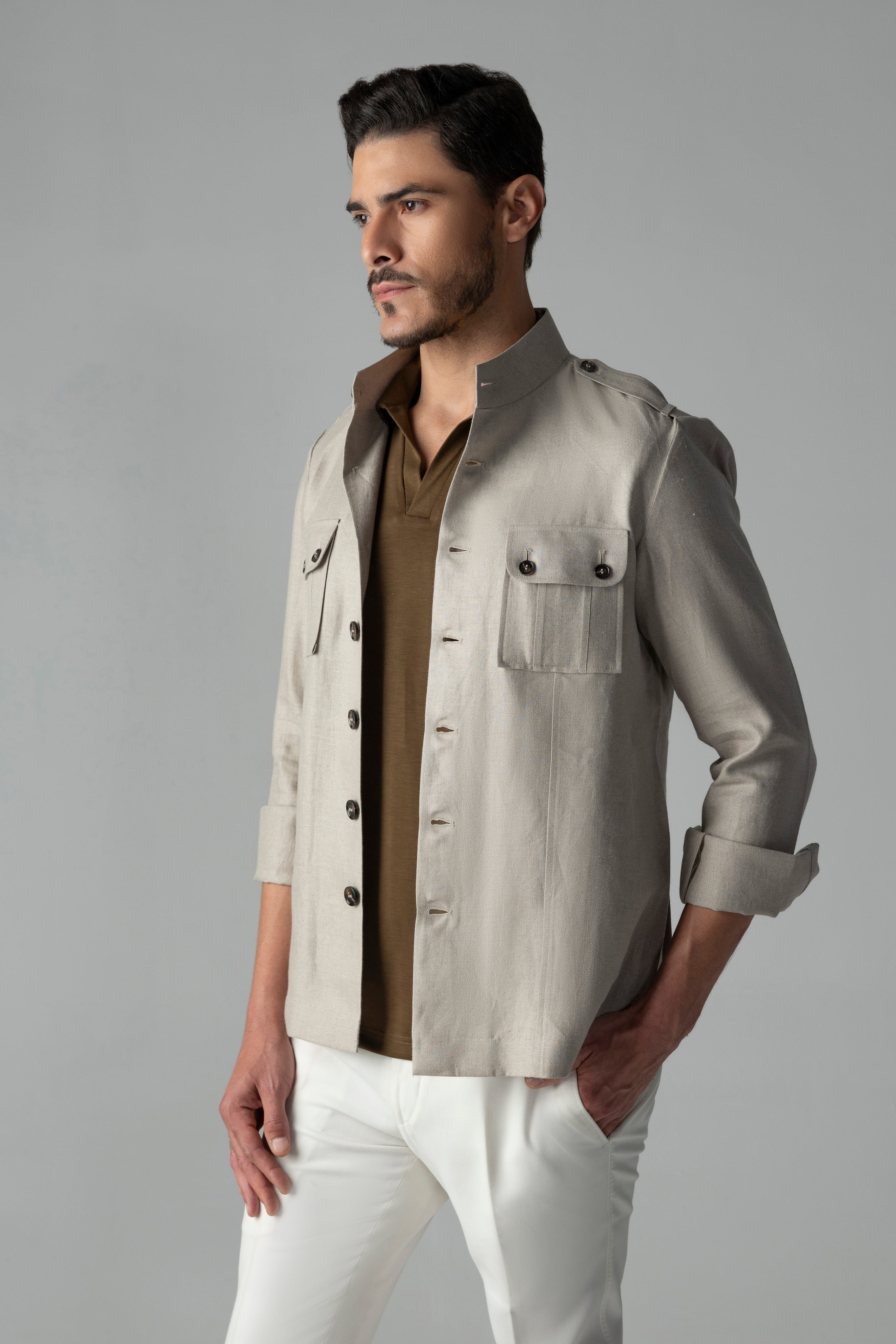 Beige linen shacket with two patch pockets, Mandarin collar & contrast button detailing