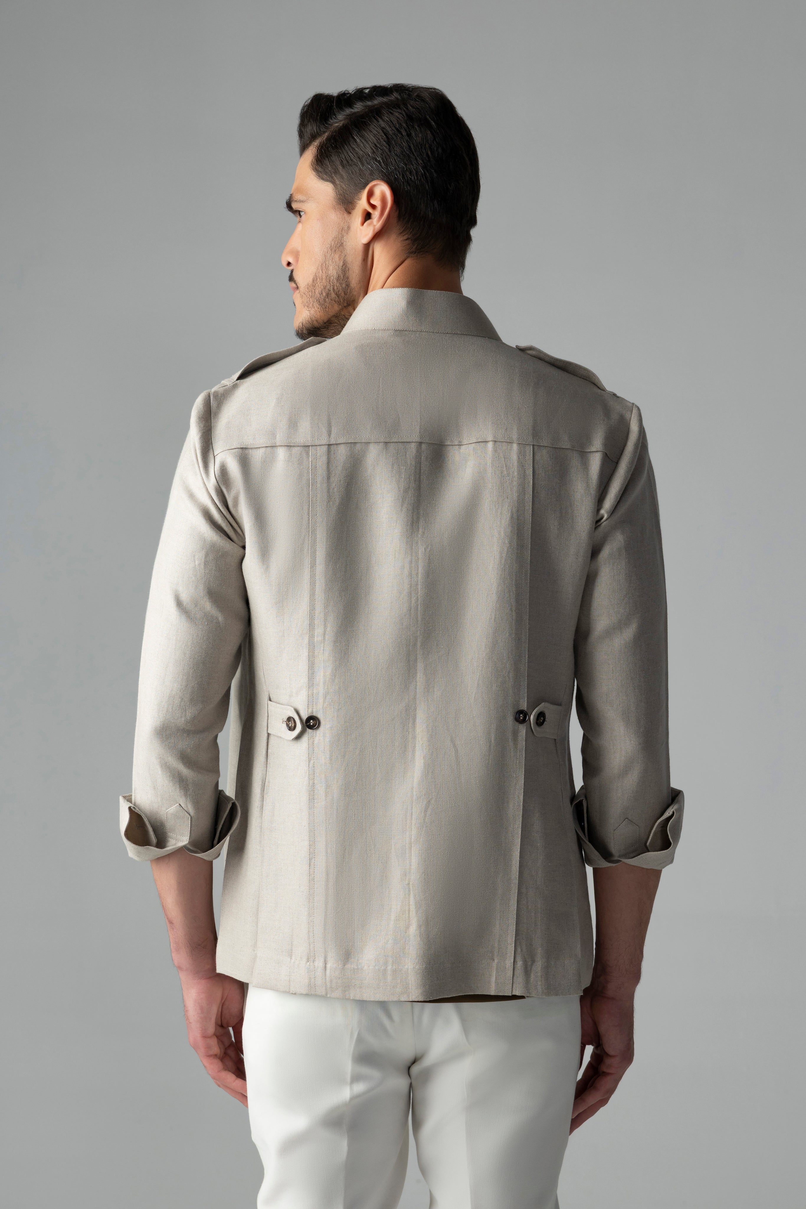 Beige linen shacket with two patch pockets, Mandarin collar & contrast button detailing