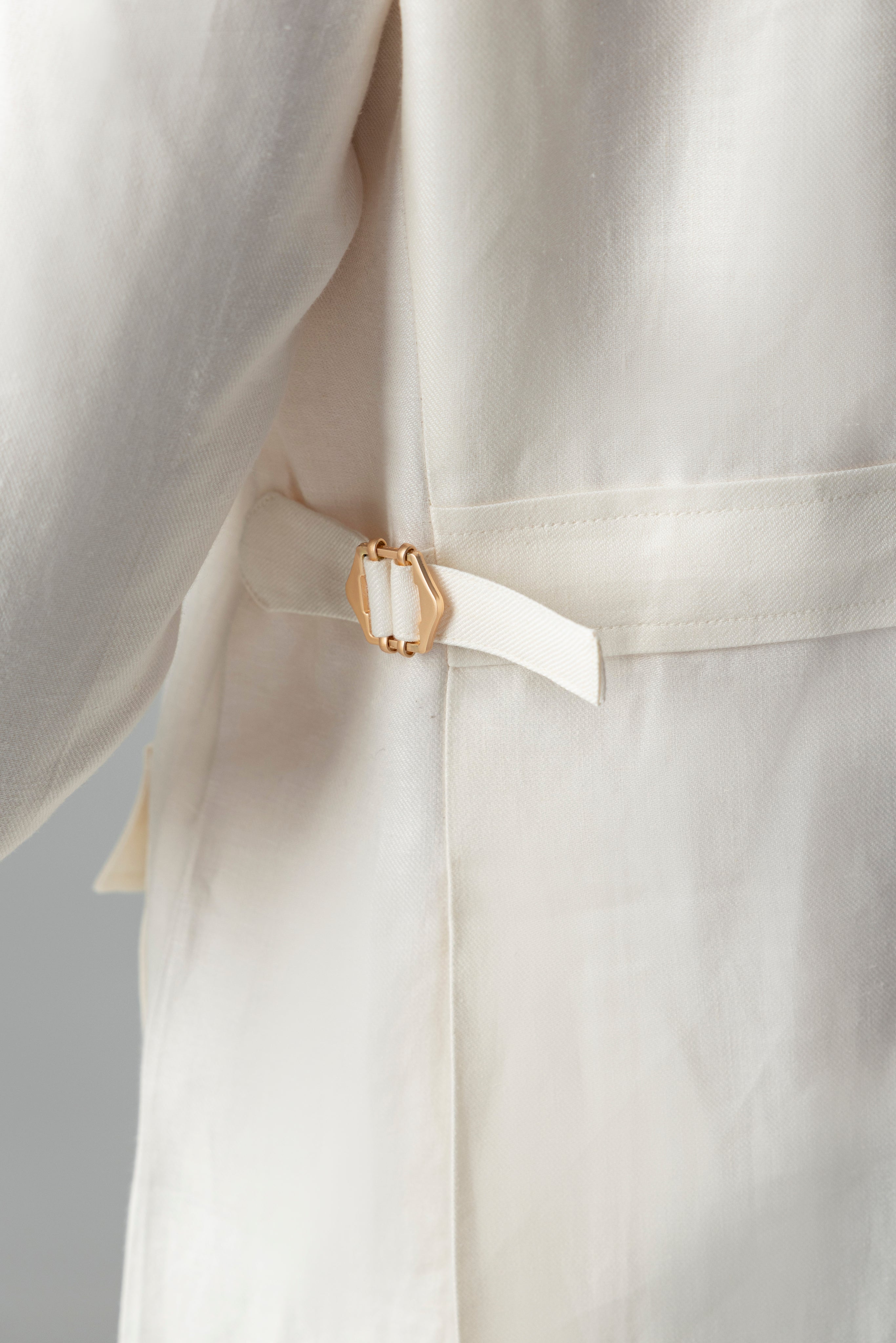 Cream linen shacket with four patch pockets, Cuban collar and contrast button detailing