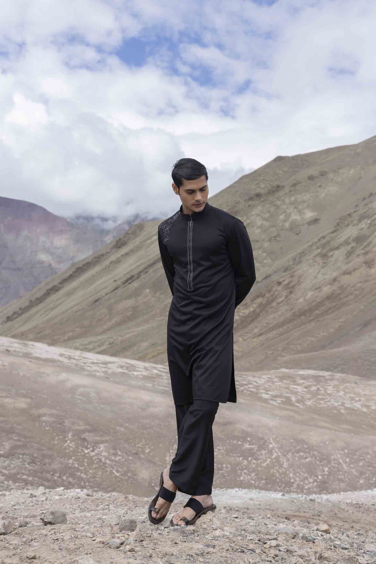 Black Knit Kurta Set with Antique Metal Embellishments & Zipper Detail, Paired with Aligarhi Pants