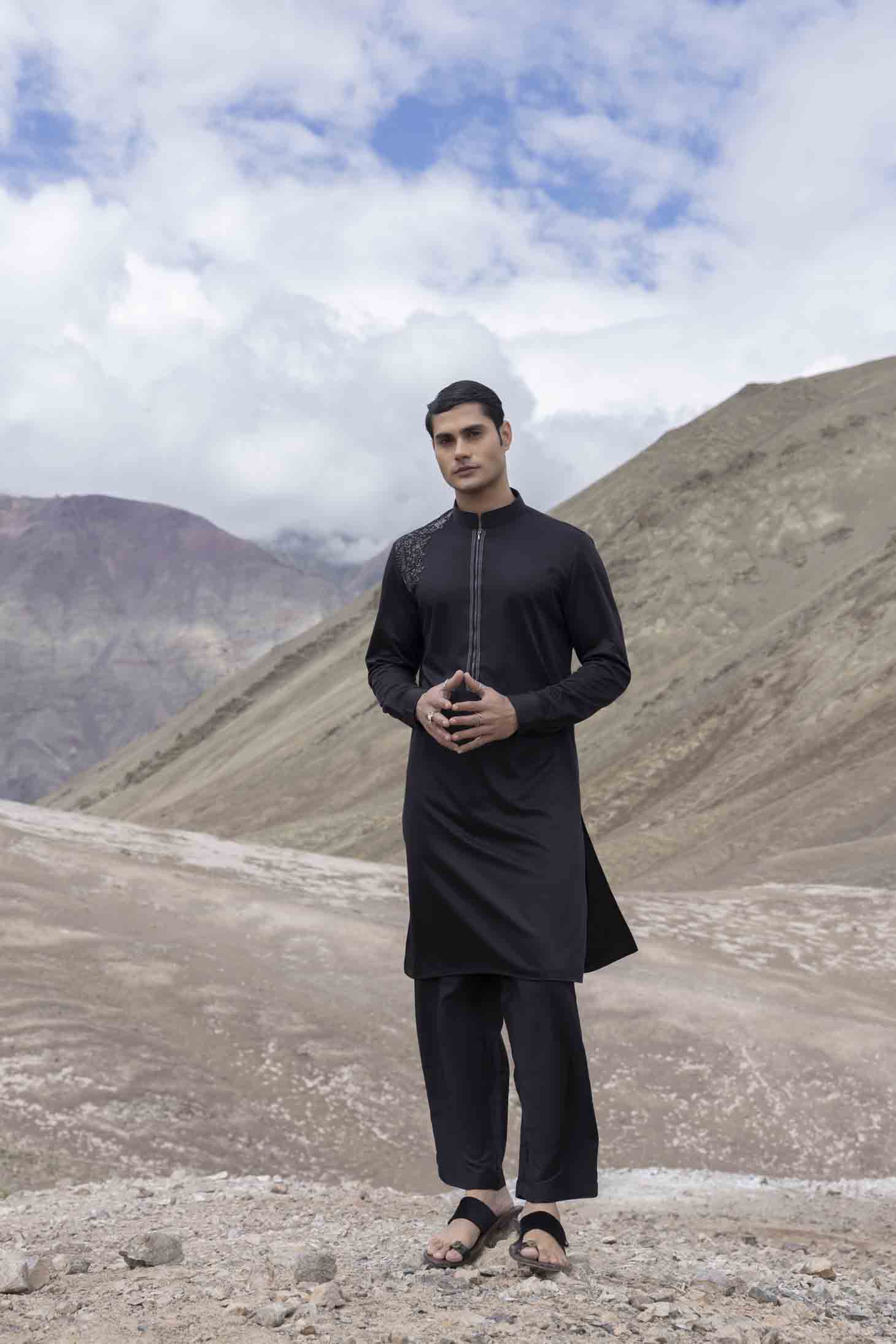 Black Knit Kurta Set with Antique Metal Embellishments & Zipper Detail, Paired with Aligarhi Pants