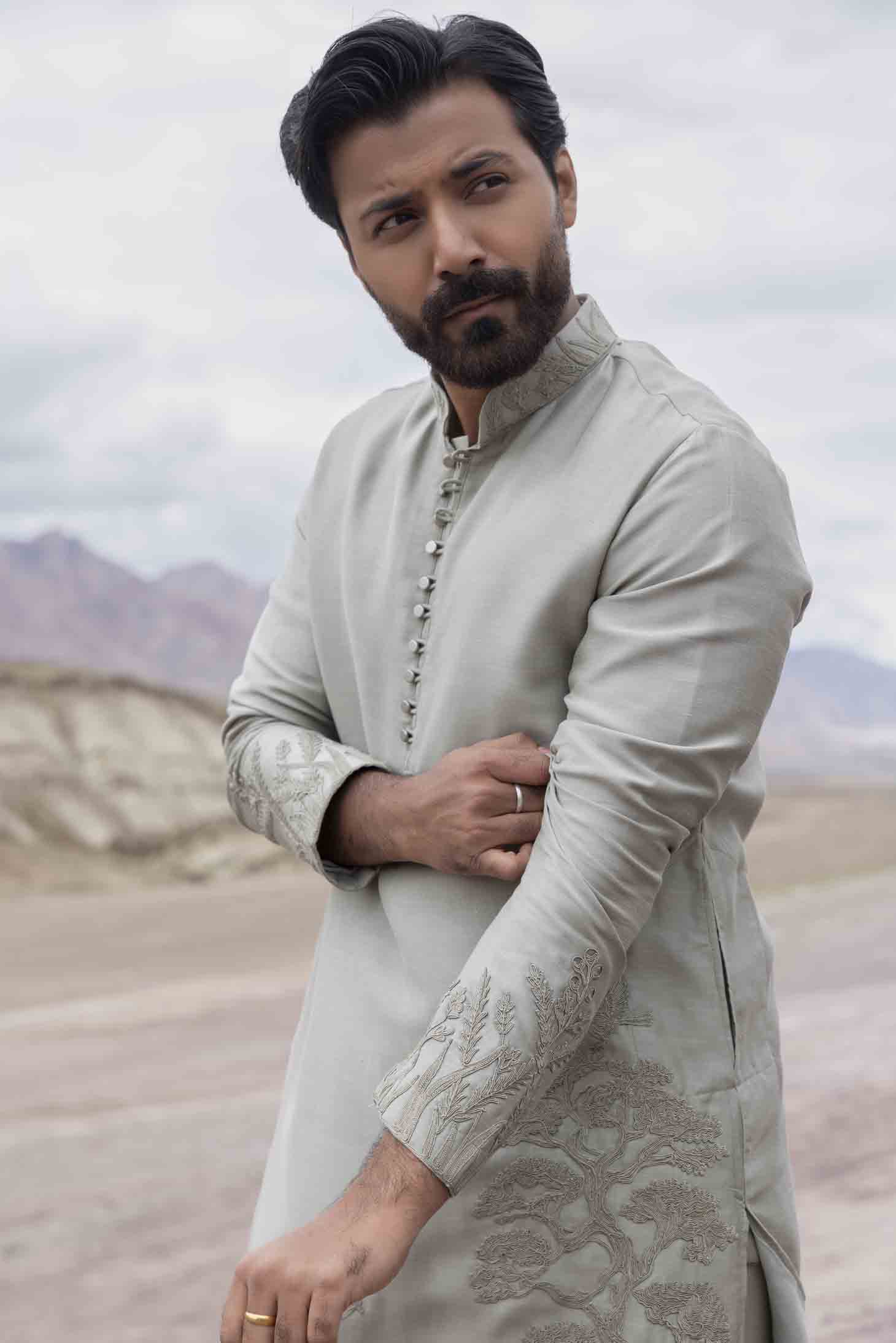 Olive Green Kurta with Dori Embroidery & Aligarhi Pants for Mehndi