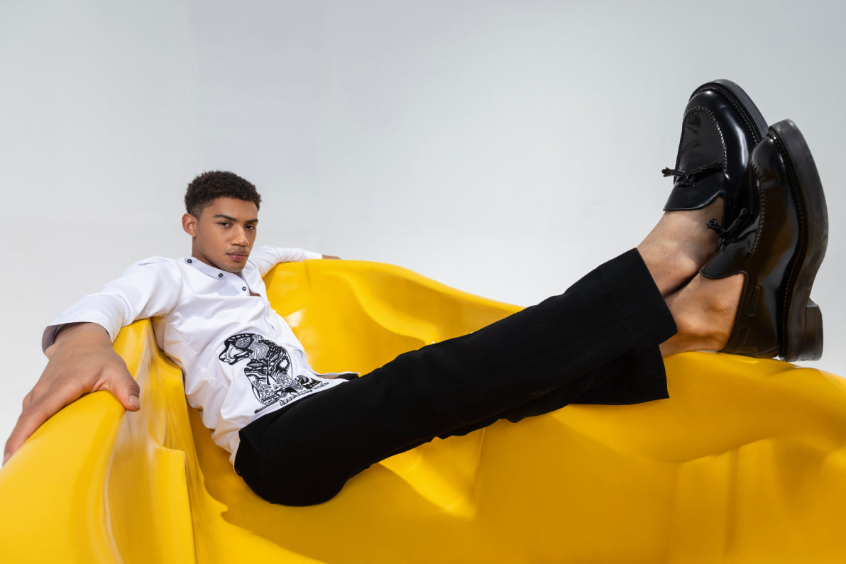 White full sleeved shirt with embroidered Leopard motif in black