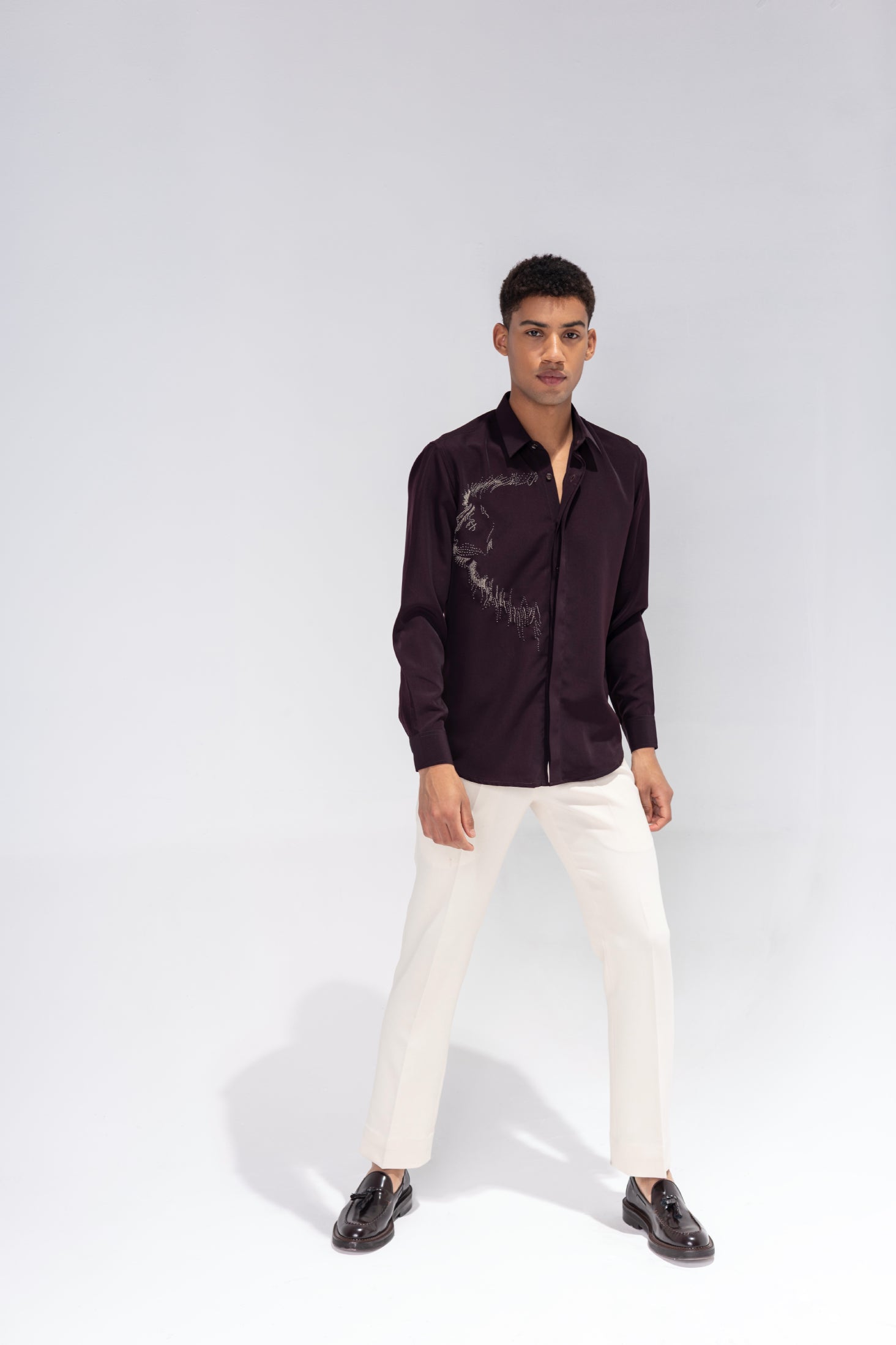 Brown shirt with hand-embroidered Lion