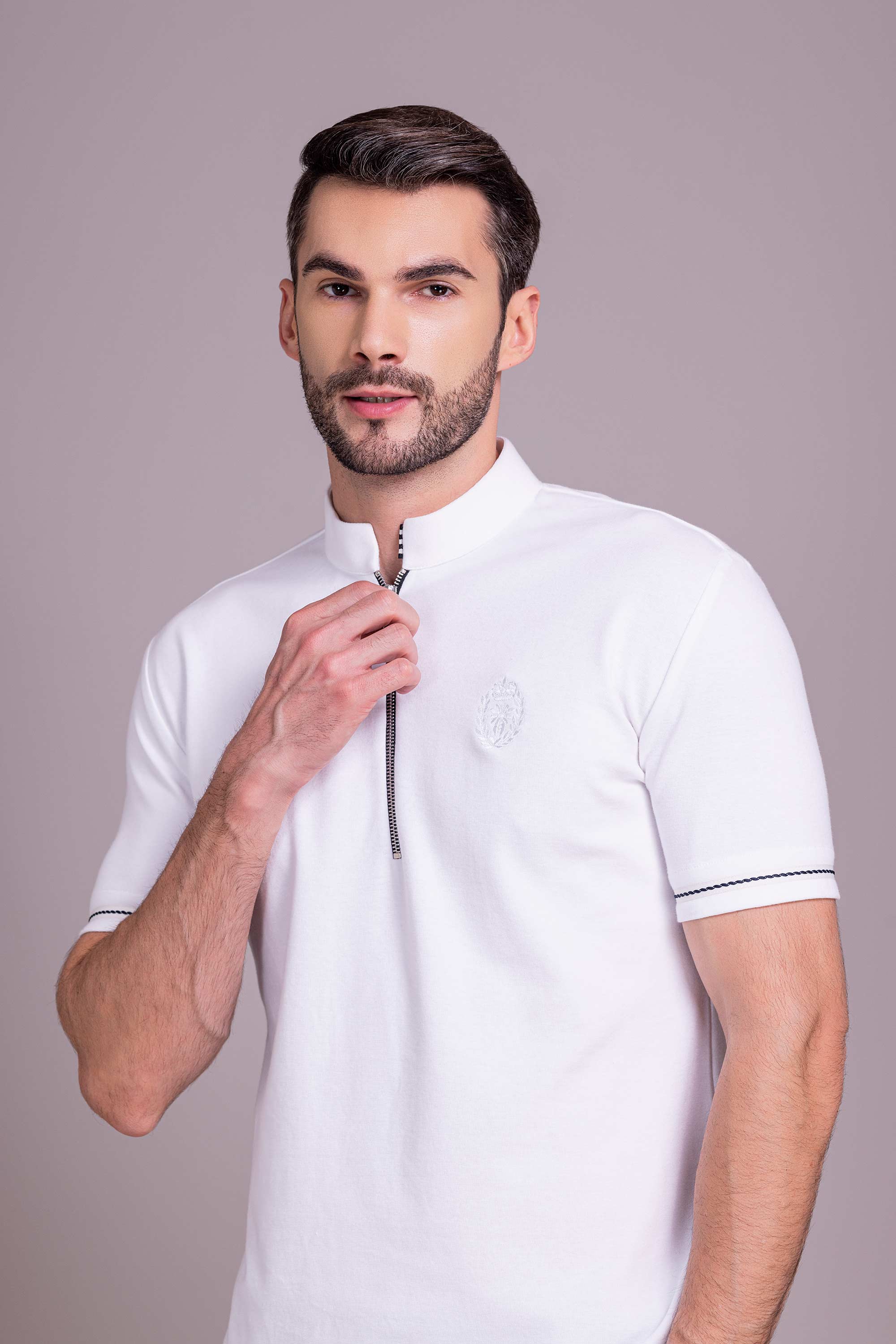 White T- Shirt with Zipper