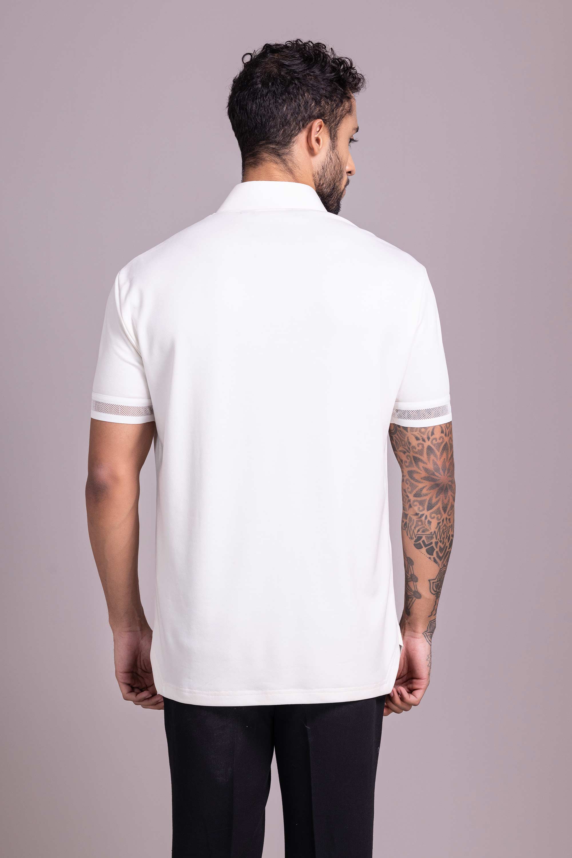 White V-neck T-shirt with collar