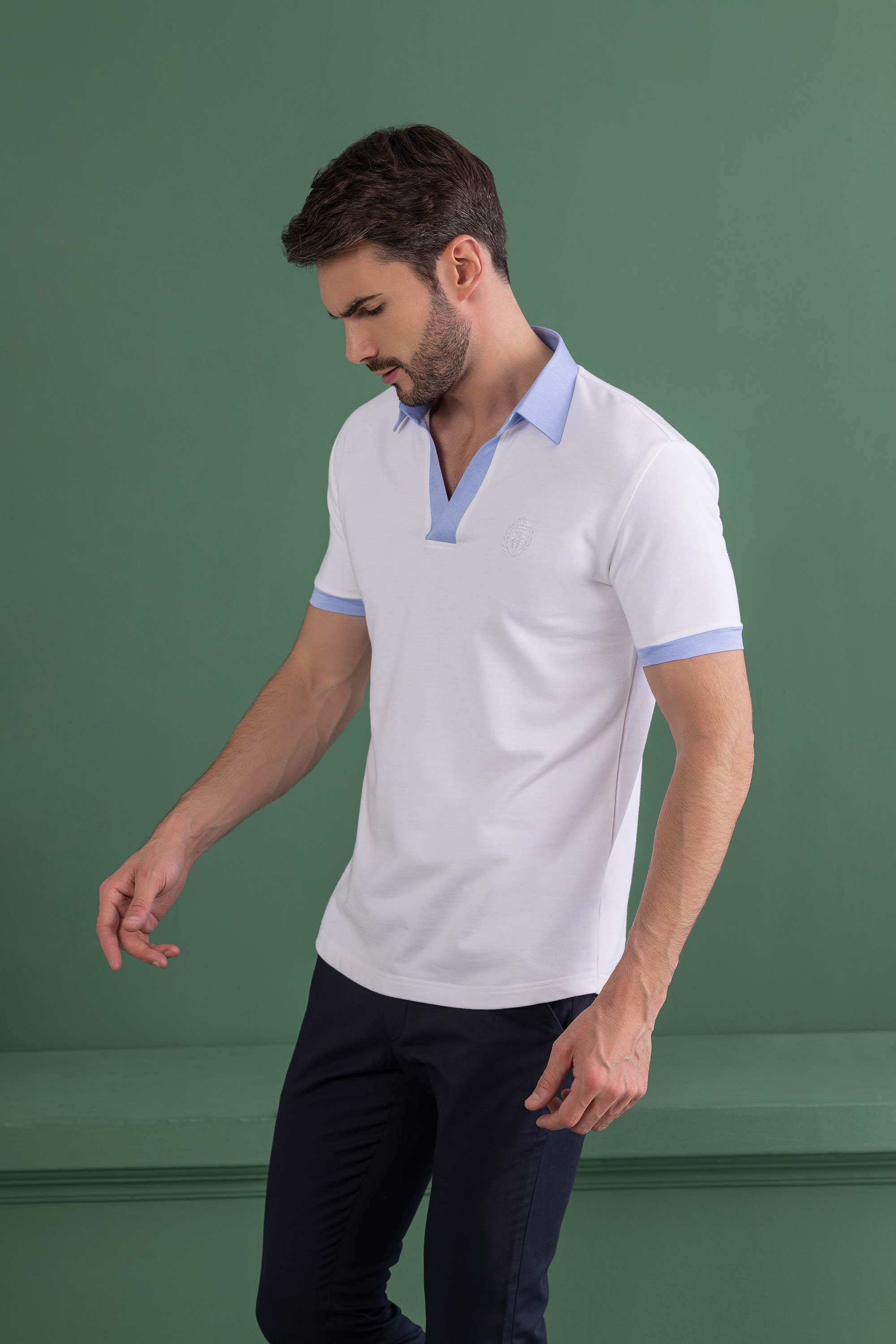 White T- Shirt with Contrast