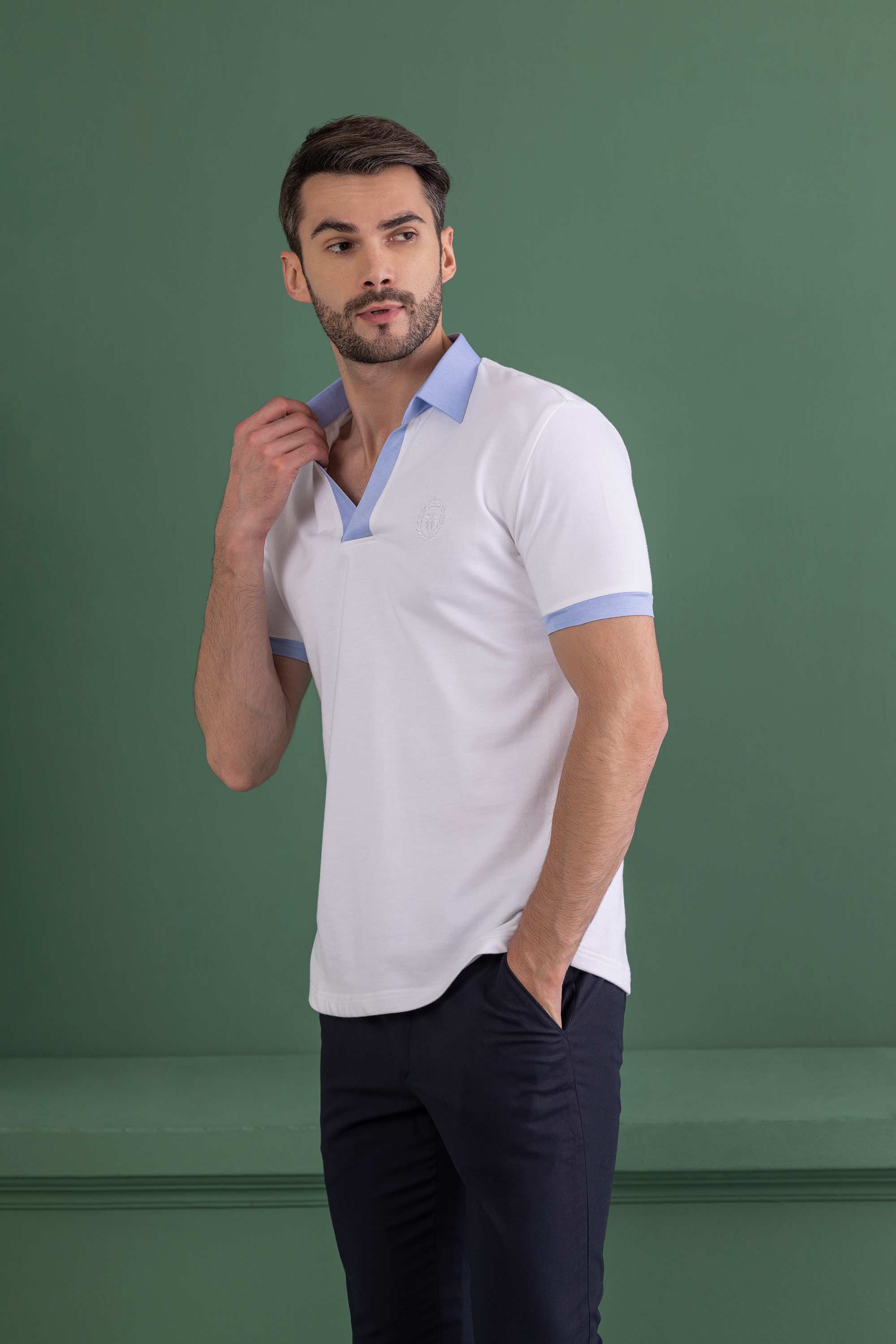 White T- Shirt with Contrast