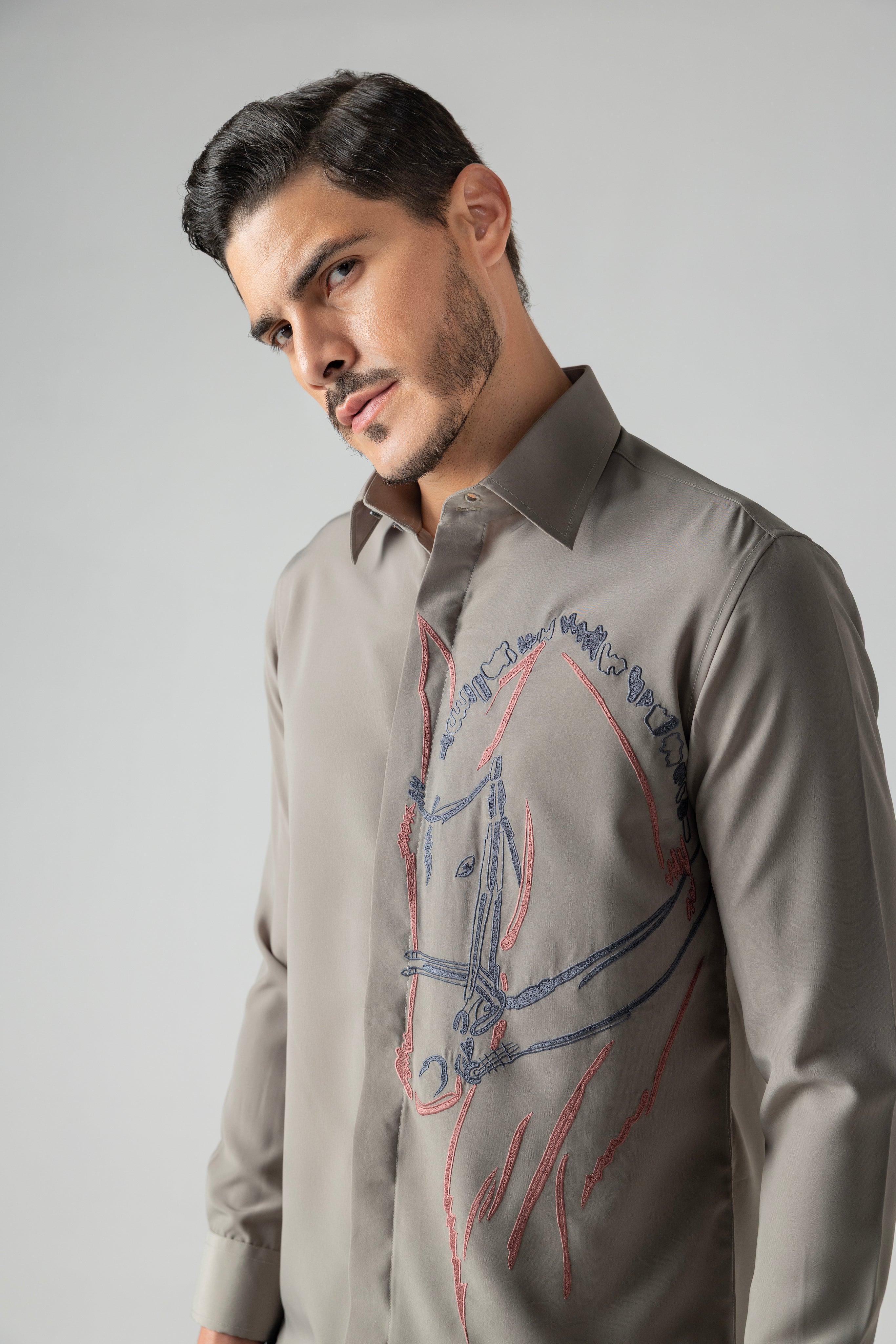 Grey shirt embroidered with multi-coloured Horse motif