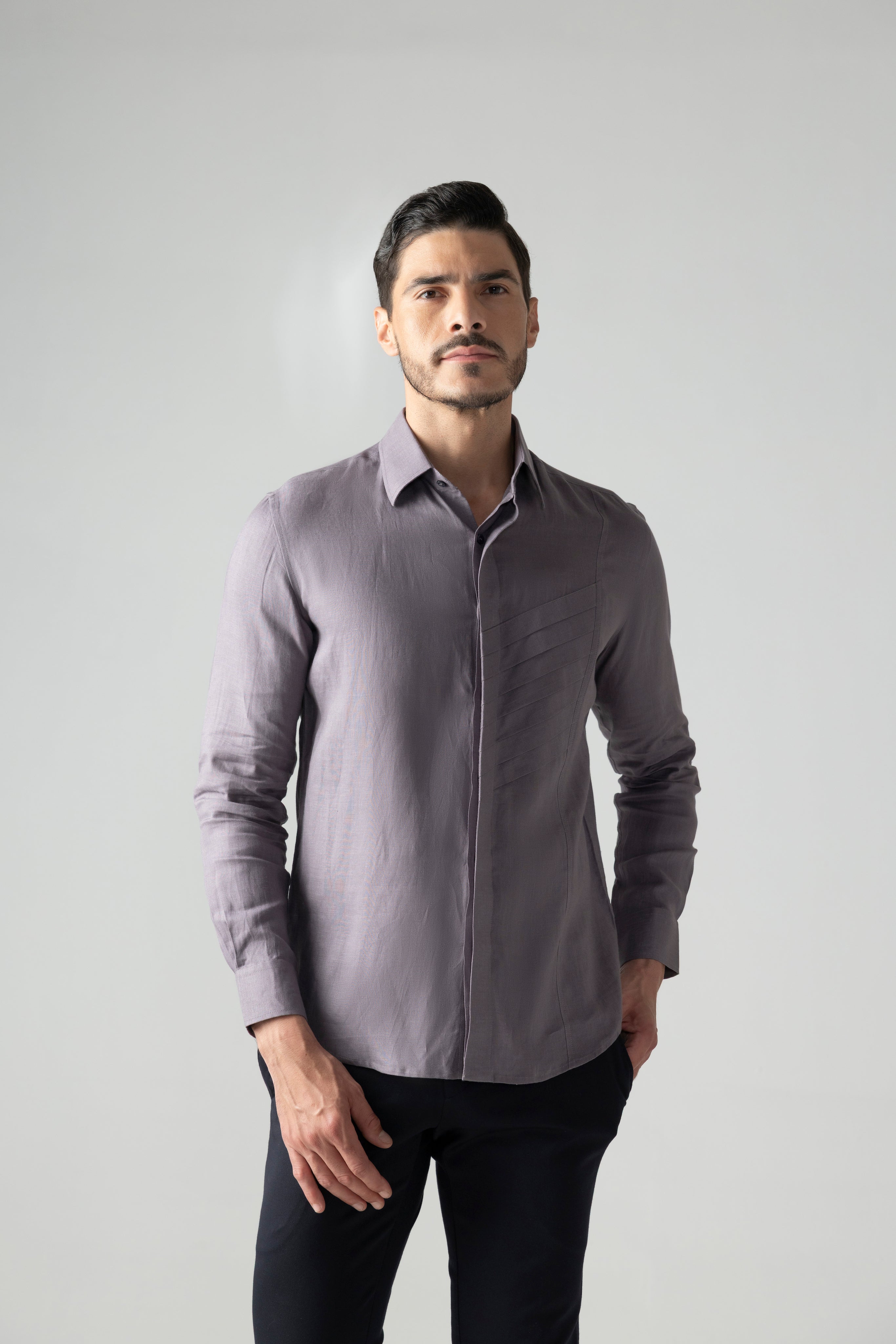 Mauve linen shirt with pleating details