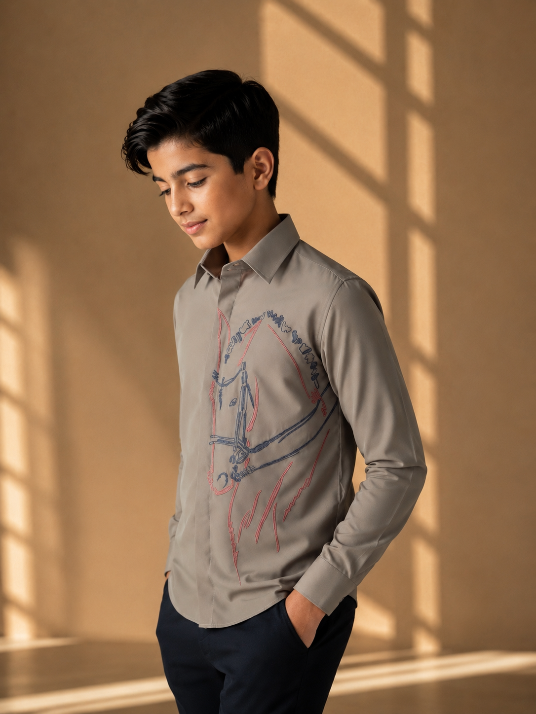 Grey shirt embroidered with multi-coloured Horse motif
