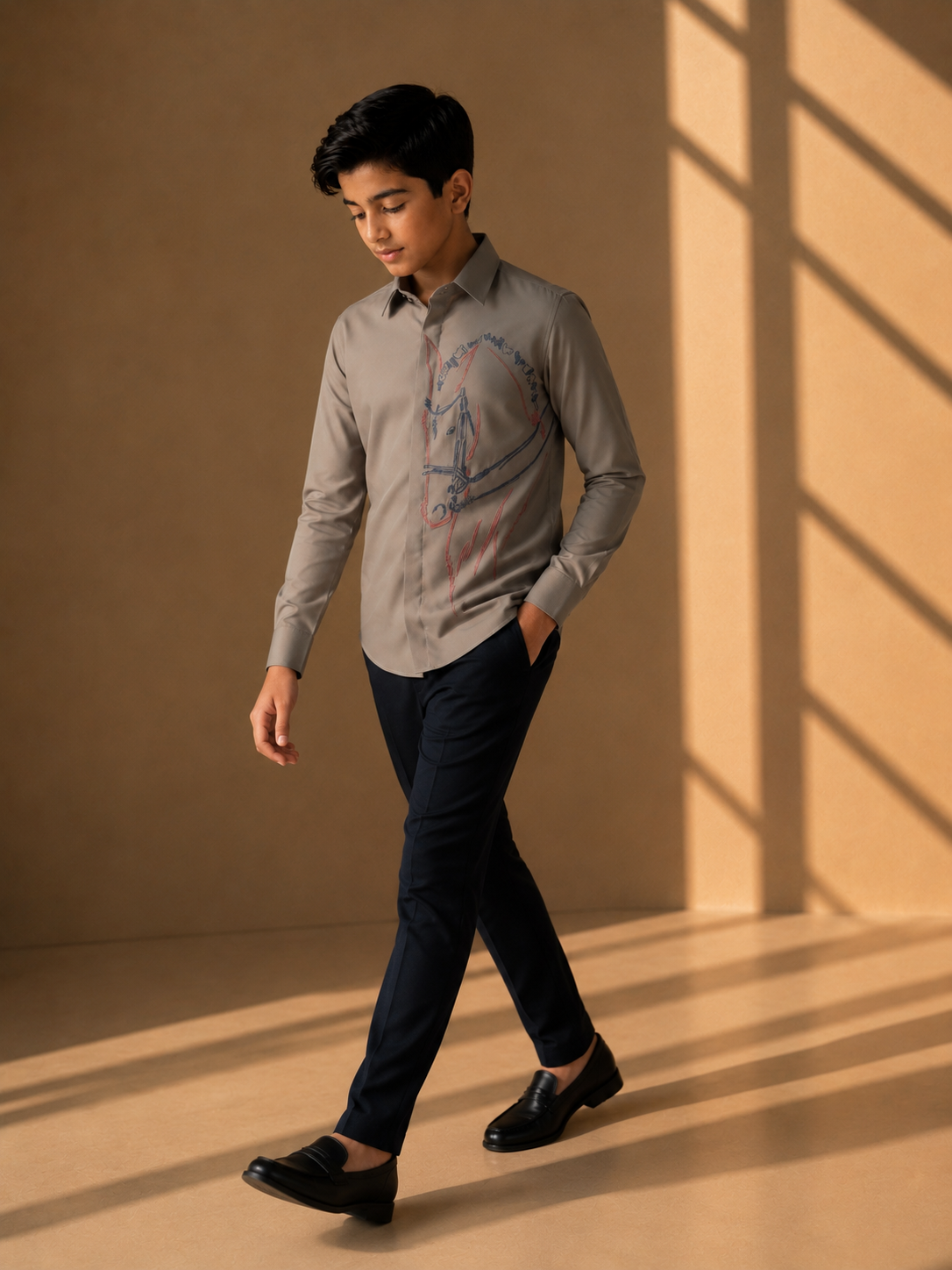 Grey shirt embroidered with multi-coloured Horse motif