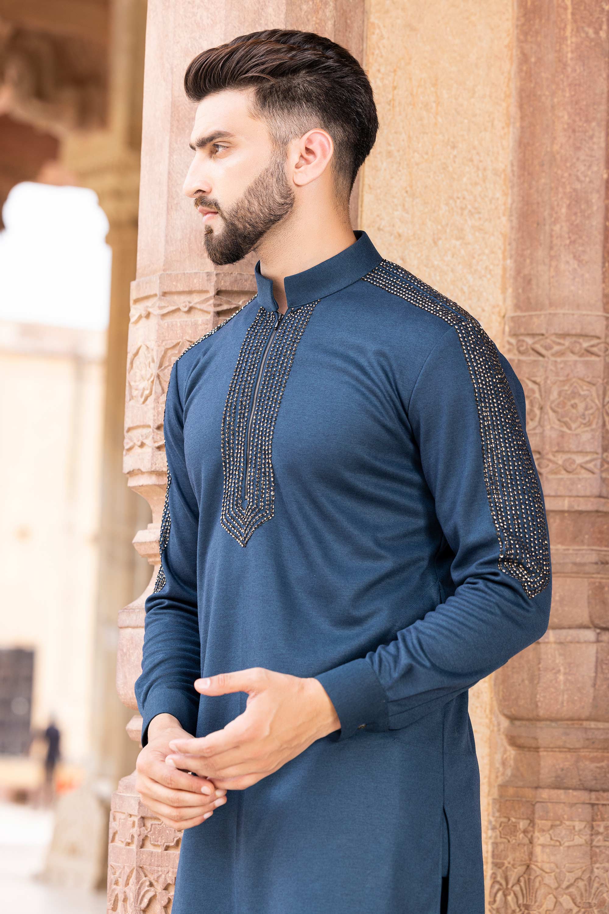 Hand embroidered knit kurta & pant co-ord set.