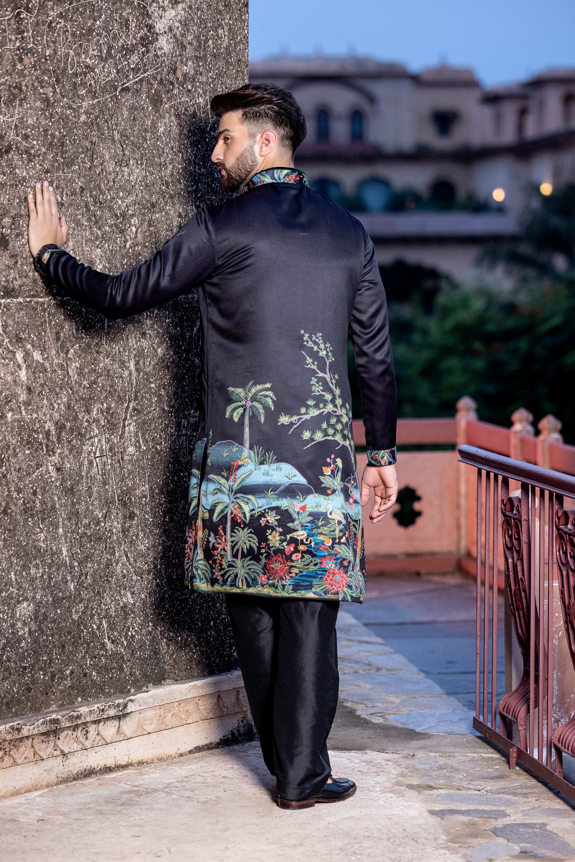 Digital print kurta paired with aligadhi.