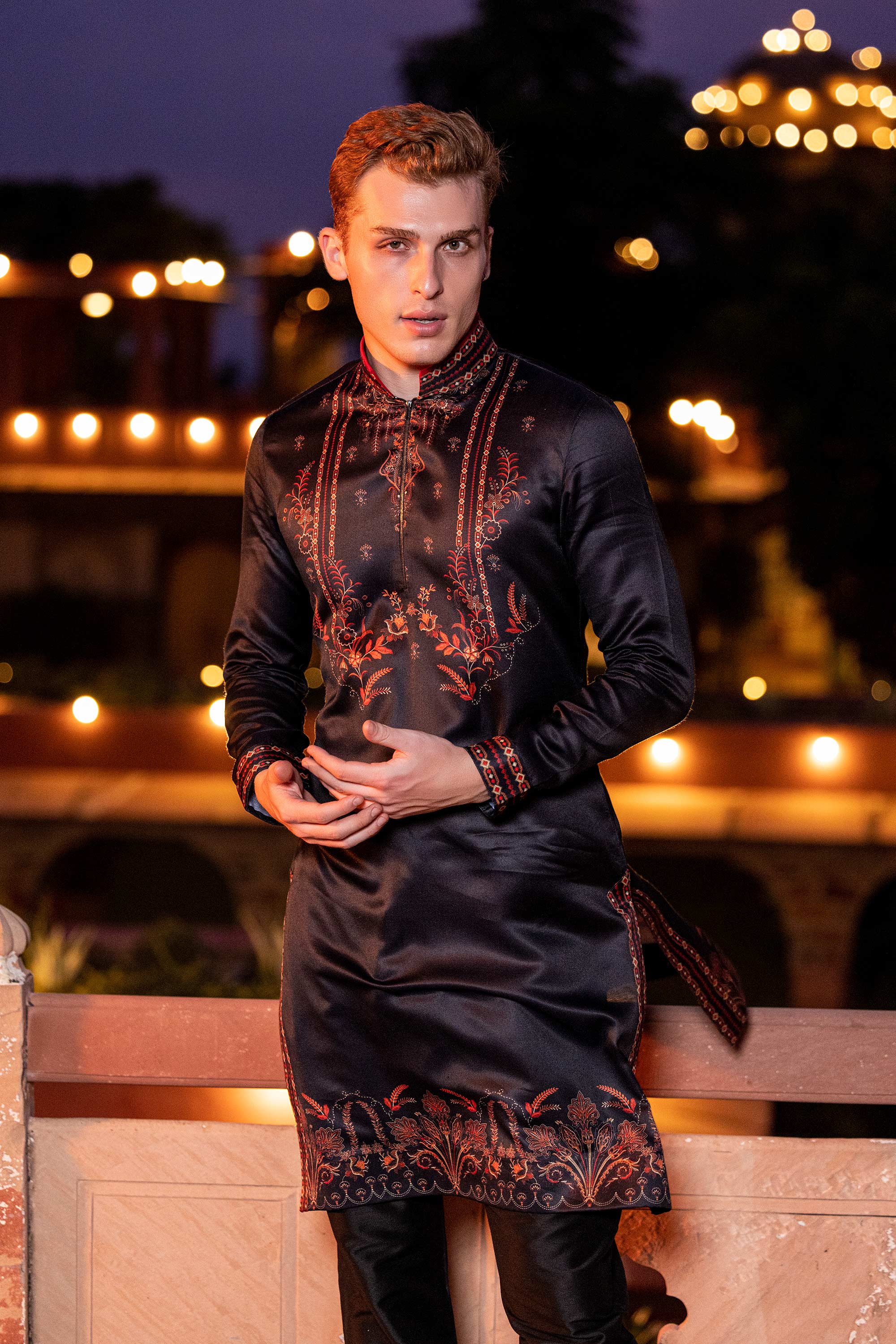 Digital print kurta paired with aligadhi.