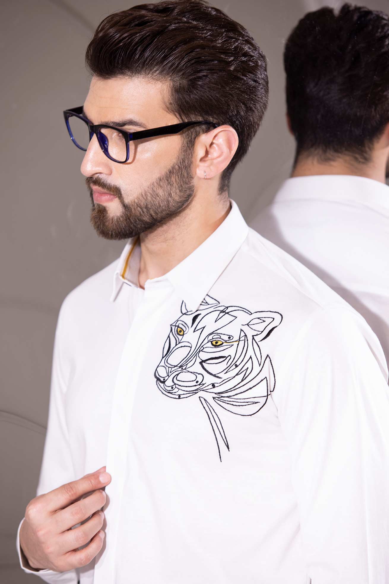 White full-sleeved shirt with hand-embroidered Tiger motif
