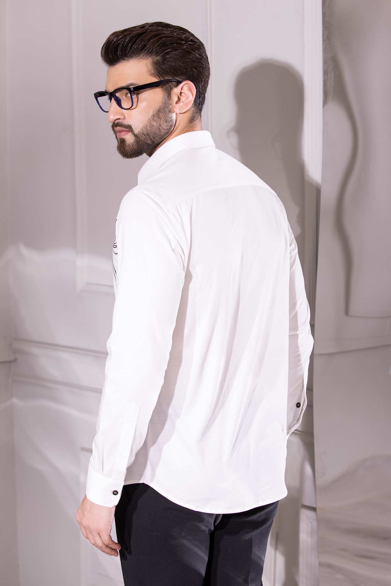 White full-sleeved shirt with hand-embroidered Tiger motif